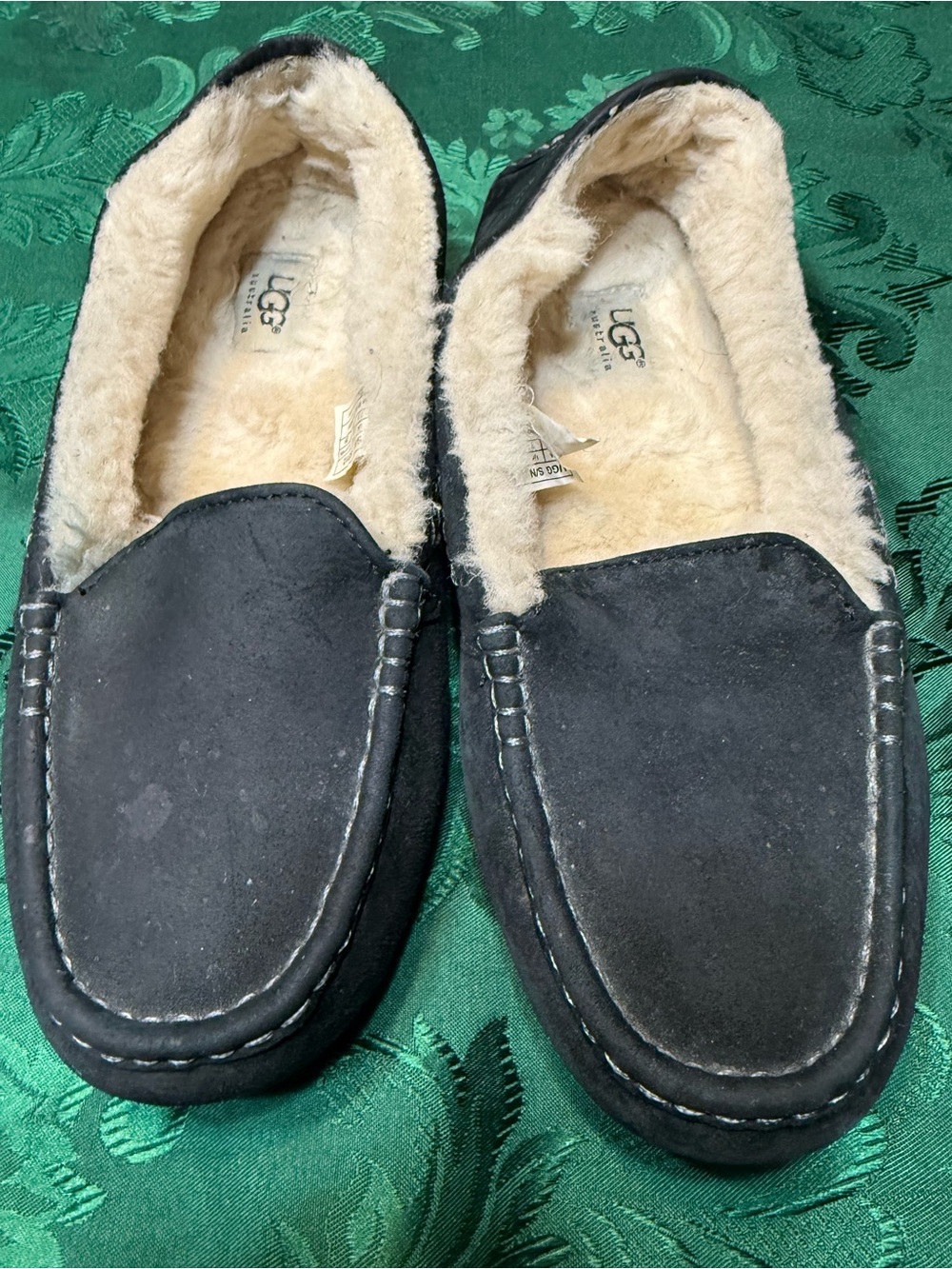 UGG Black Suede Shearling Moccasin Slippers women size 9